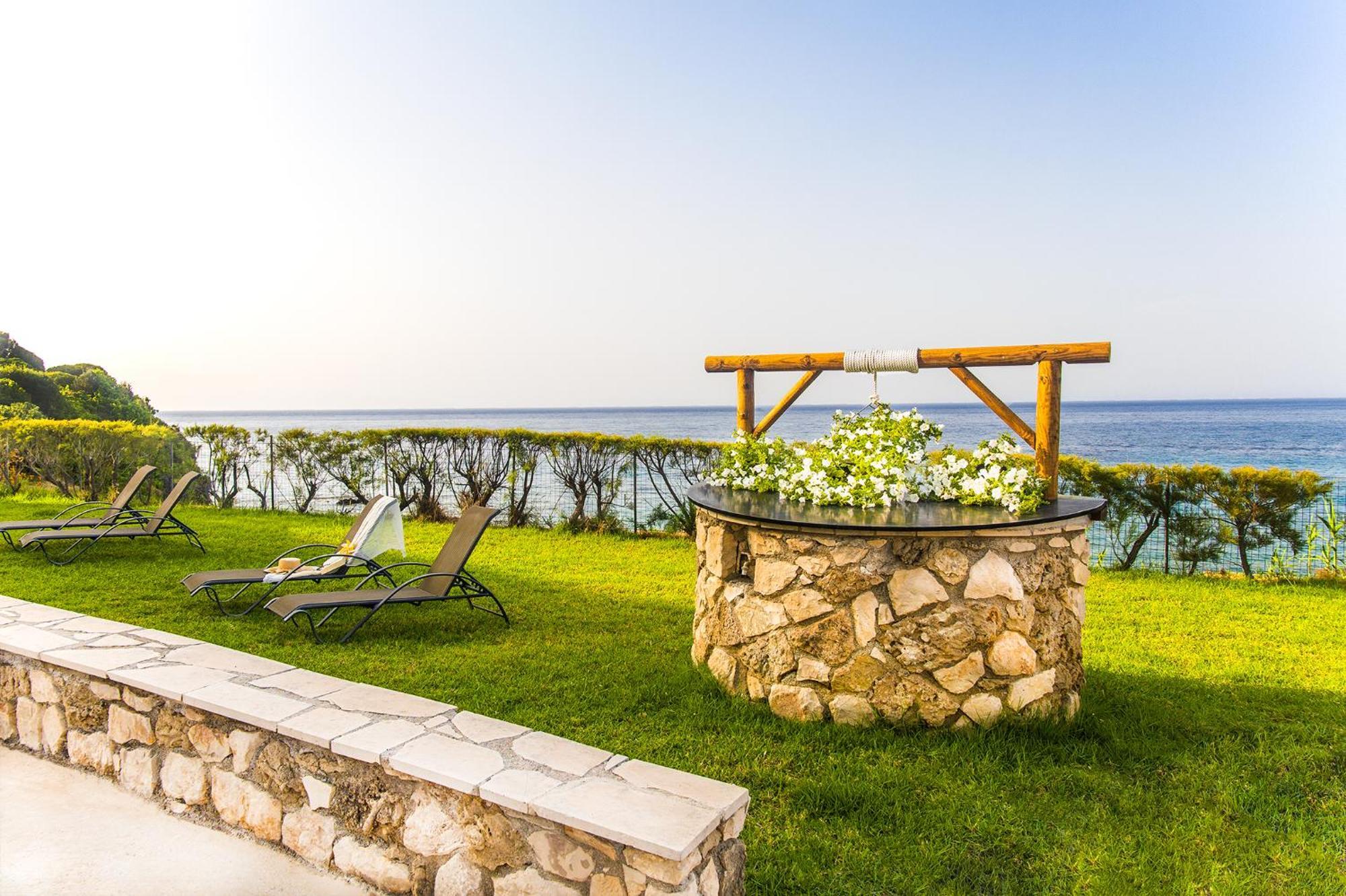Niriides Beach House